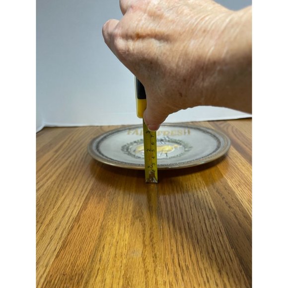 A Flipped Silver-Plated, Reed & Barton tray with /Transfers & Gold Detail - Picture 9 of 10